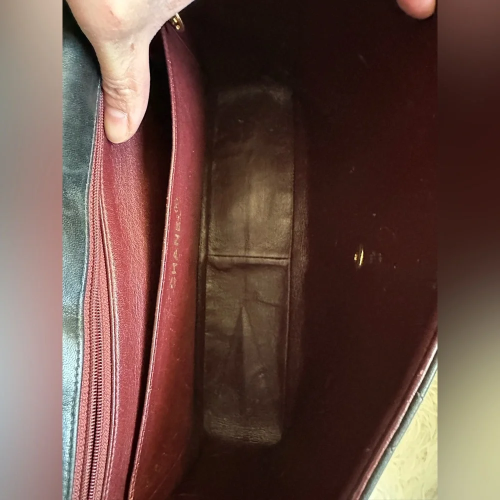 Chanel Black Jumbo Quilted Shoulder Bag with Gold Chain - Picture 10 of 12